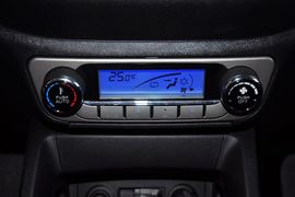 2012款江淮瑞鹰D19两驱经典型