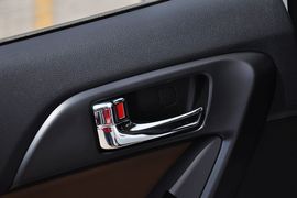 2012款起亚福瑞迪1.6L