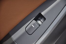 2012款起亚福瑞迪1.6L