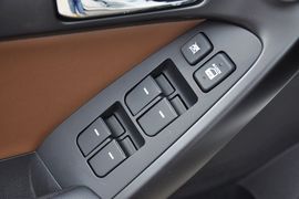 2012款起亚福瑞迪1.6L