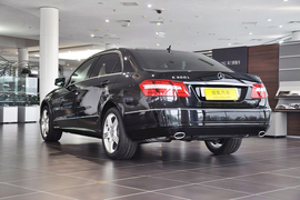 2012款北京奔驰E300L时尚型豪华版