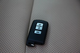 2012款丰田凯美瑞2.5Q旗舰版深测
