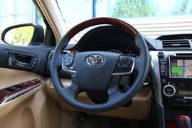 2012款丰田凯美瑞2.5Q旗舰版深测