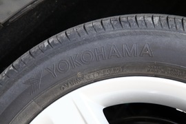 2012款丰田凯美瑞骏瑞2.5S导航版