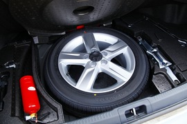 2012款丰田凯美瑞骏瑞2.5S导航版