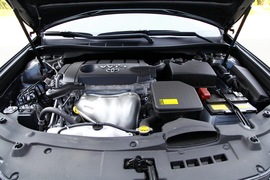 2012款丰田凯美瑞骏瑞2.5S导航版