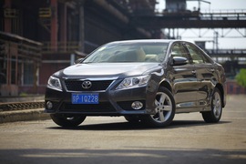 2012款丰田凯美瑞骏瑞2.5S导航版