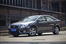 2012款丰田凯美瑞骏瑞2.5S导航版