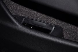 2012款宝马520i典雅型