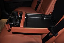 2012款宝马520i典雅型