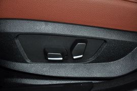 2012款宝马520i典雅型