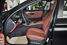 2012款宝马520i典雅型