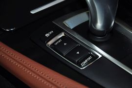 2012款宝马520i典雅型