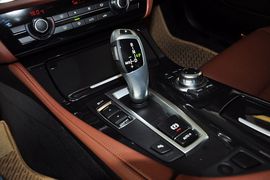 2012款宝马520i典雅型