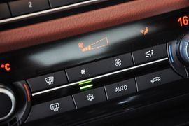 2012款宝马520i典雅型
