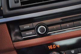 2012款宝马520i典雅型