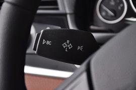 2012款宝马520i典雅型