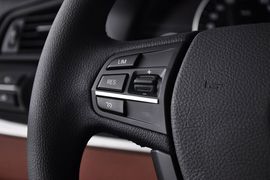 2012款宝马520i典雅型