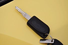 2012款长安奔奔mini