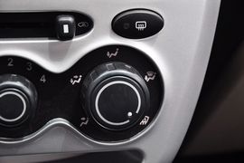 2012款长安奔奔mini