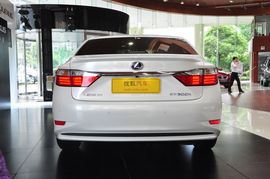 2013款雷克萨斯ES300h上海到店实拍