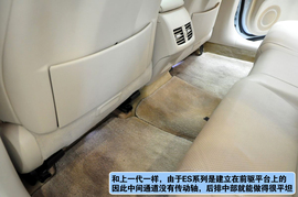 2013款雷克萨斯ES300h上海到店实拍