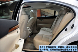 2013款雷克萨斯ES300h上海到店实拍