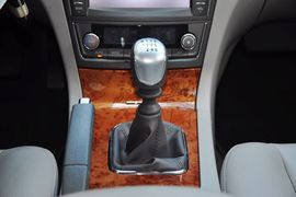 2012款江淮宾悦1.8L手动商务版