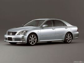 2003款丰田Crown