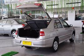 2012款奇瑞旗云2