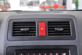 2012款奇瑞旗云2
