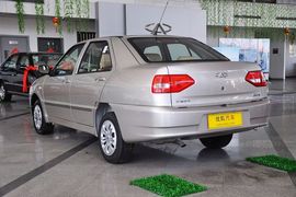 2012款奇瑞旗云2