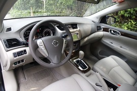 2012款新轩逸1.8XV宜宾试驾实拍