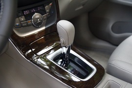 2012款新轩逸1.8XV宜宾试驾实拍