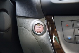 2012款新轩逸1.8XV宜宾试驾实拍