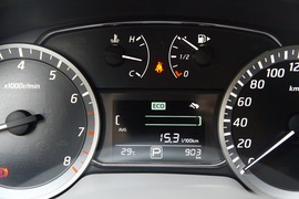2012款新轩逸1.8XV宜宾试驾实拍