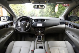2012款新轩逸1.8XV宜宾试驾实拍