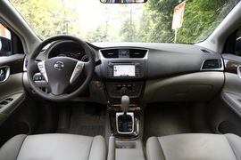 2012款新轩逸1.8XV宜宾试驾实拍