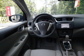 2012款新轩逸1.8XV宜宾试驾实拍