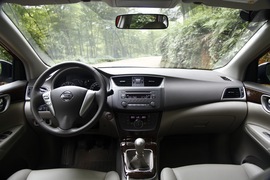 2012款新轩逸1.8XV宜宾试驾实拍