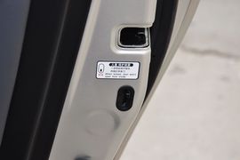 2012款丰田普锐斯1.8L豪华版到店实拍