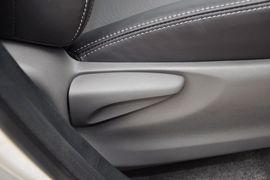 2012款丰田普锐斯1.8L豪华版到店实拍