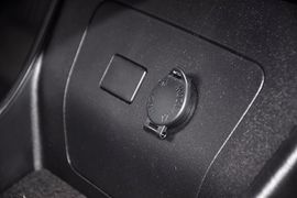 2012款丰田普锐斯1.8L豪华版到店实拍