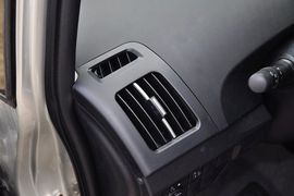 2012款丰田普锐斯1.8L豪华版到店实拍