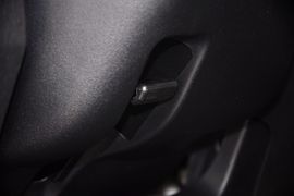 2012款丰田普锐斯1.8L豪华版到店实拍