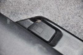 2012款丰田普锐斯1.8L豪华版到店实拍