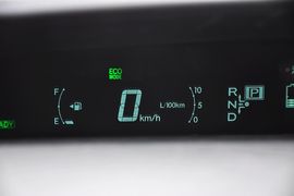 2012款丰田普锐斯1.8L豪华版到店实拍