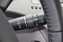 2012款丰田普锐斯1.8L豪华版到店实拍