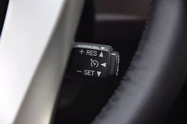 2012款丰田普锐斯1.8L豪华版到店实拍