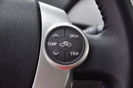 2012款丰田普锐斯1.8L豪华版到店实拍